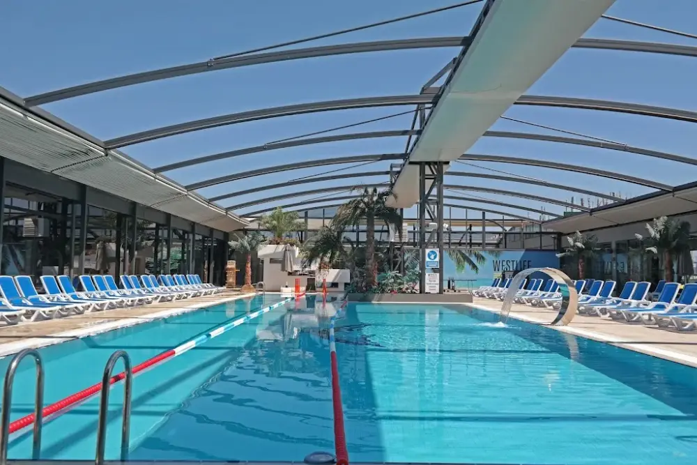 West Life Sports Club — Yüzme Havuzları, Beylikdüzü · fotoğraf 3