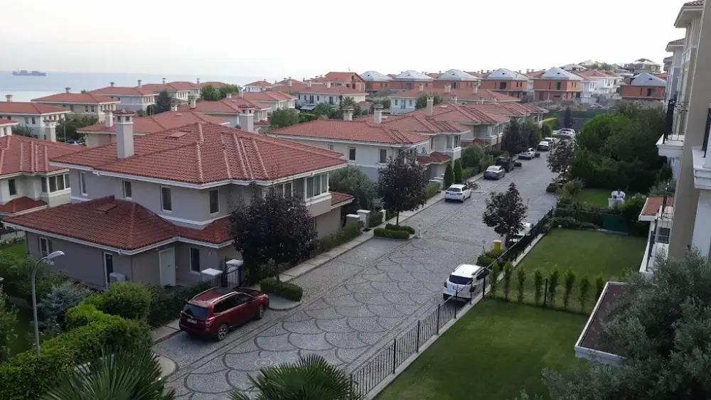 Yakamoz Villaları - 1.Havuz — Yüzme Havuzları, Beylikdüzü · fotoğraf 2