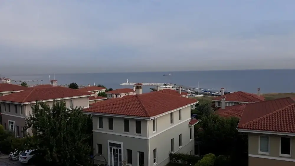 Yakamoz Villaları - 1.Havuz — Yüzme Havuzları, Beylikdüzü · fotoğraf 3