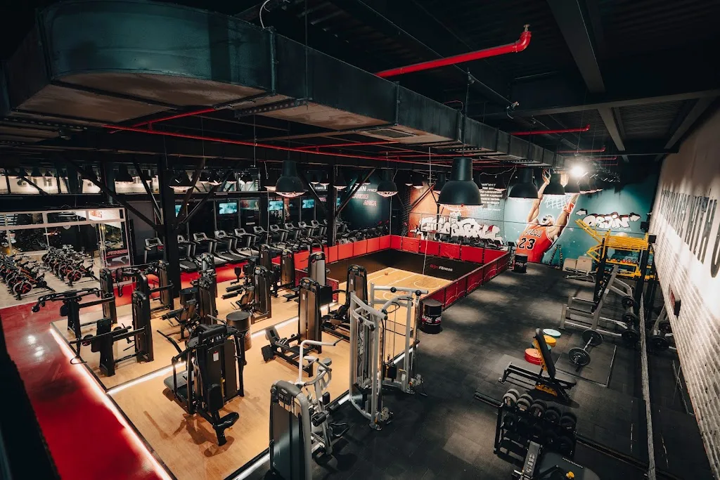 Orjin Fitness Kubist Park — Yüzme Havuzları, Beylikdüzü · fotoğraf 1