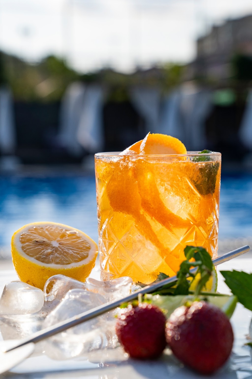 Athyra Lounge & Sports