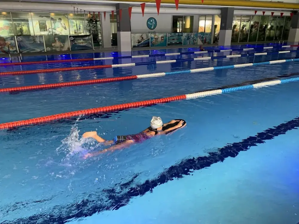 çekmeköy yüzme kulübü — Yüzme Havuzları, Çekmeköy · fotoğraf 4