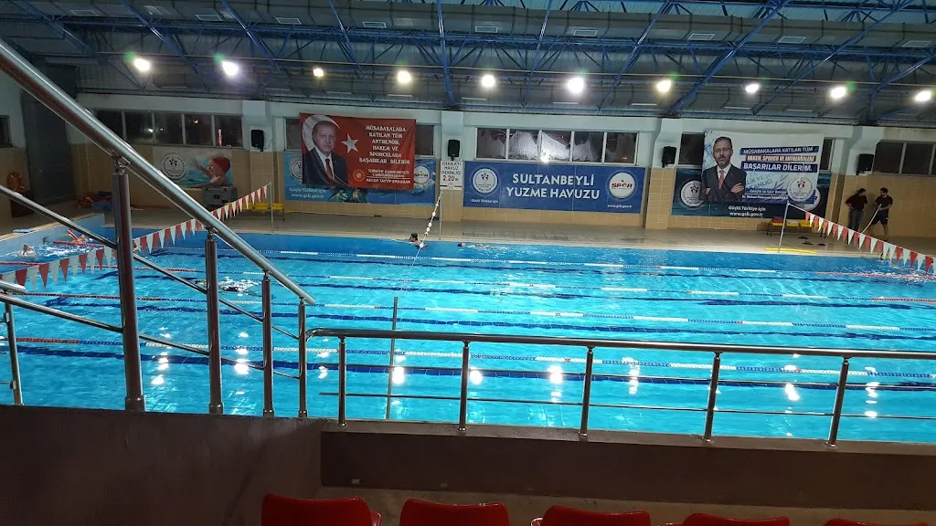 Sultanbeyli Kapalı Yüzme Havuzu — Yüzme Havuzları, Sultanbeyli · fotoğraf 1