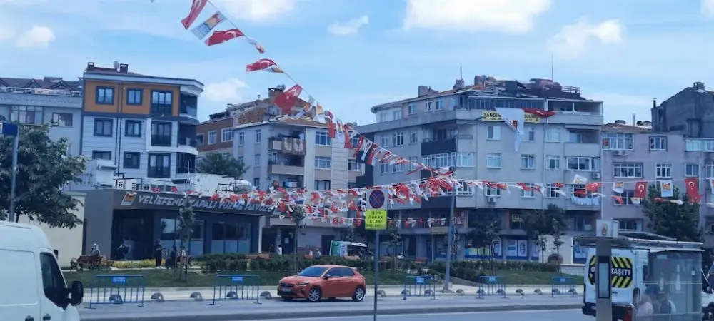 Veliefendi kapalı yüzme havuzu — Yüzme Havuzları, Zeytinburnu · fotoğraf 3