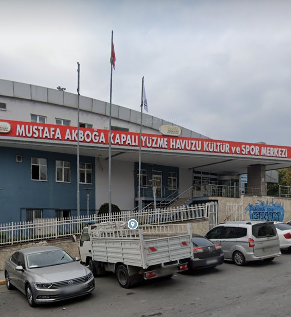 Yenikent Mustafa Akboğa Kapalı Yüzme Havuzu