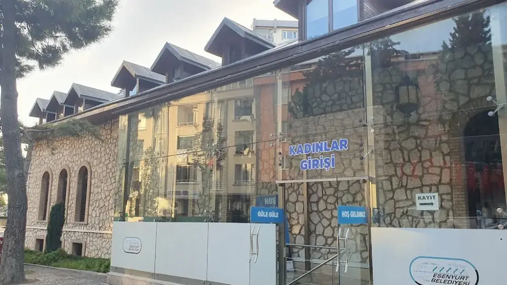 Esenyurt Belediyesi Turgut Özal Mahallesi Termal Kür Ve Tedavi Merkezi — Yüzme Havuzları, Esenyurt · fotoğraf 3