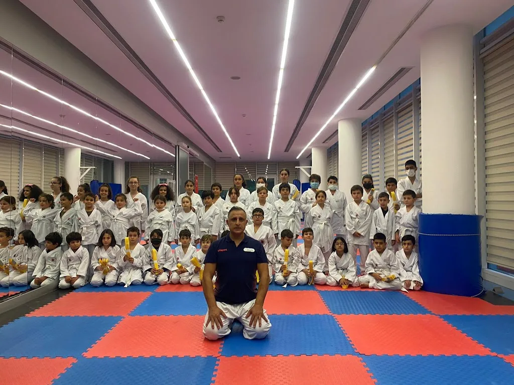 Esenyurt Belediyesi Gürbüz Süleymanoğlu Spor Merkezi