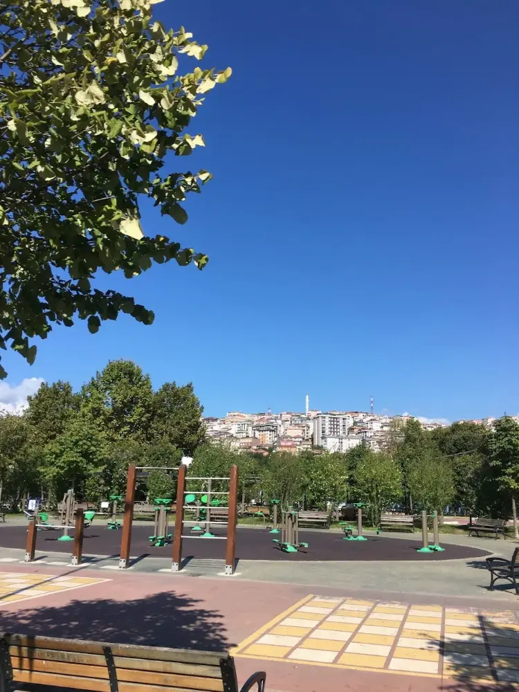 Alibeyköy Spor Kompleksi — Yüzme Havuzları, Eyüpsultan · fotoğraf 4