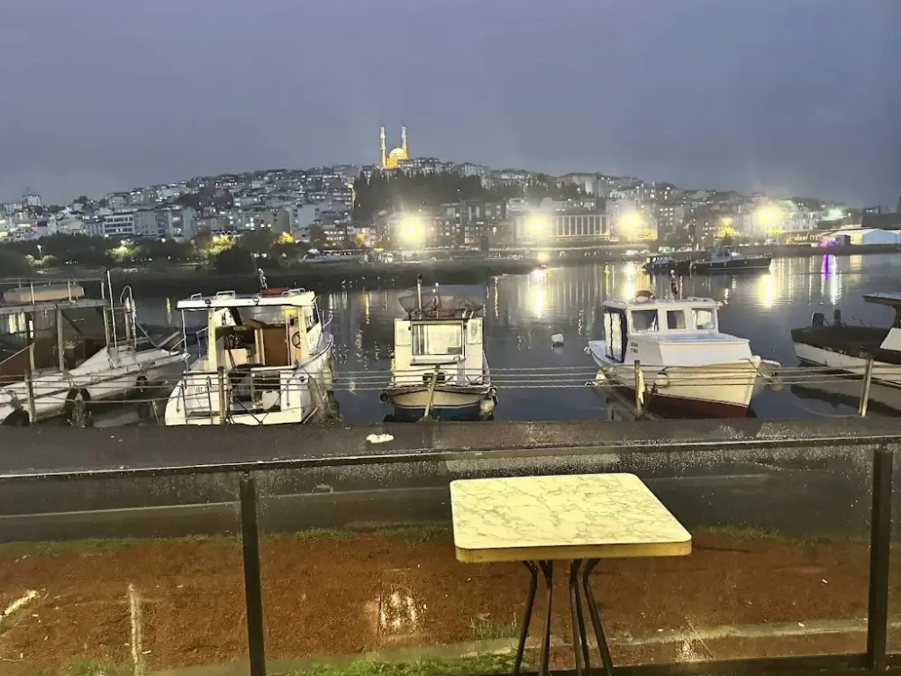 Eyüp Spor Tesisleri — Yüzme Havuzları, Eyüpsultan · fotoğraf 2