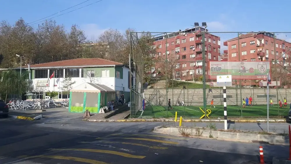 Akşemsettin Spor Kompleksi — Yüzme Havuzları, Eyüpsultan · fotoğraf 2