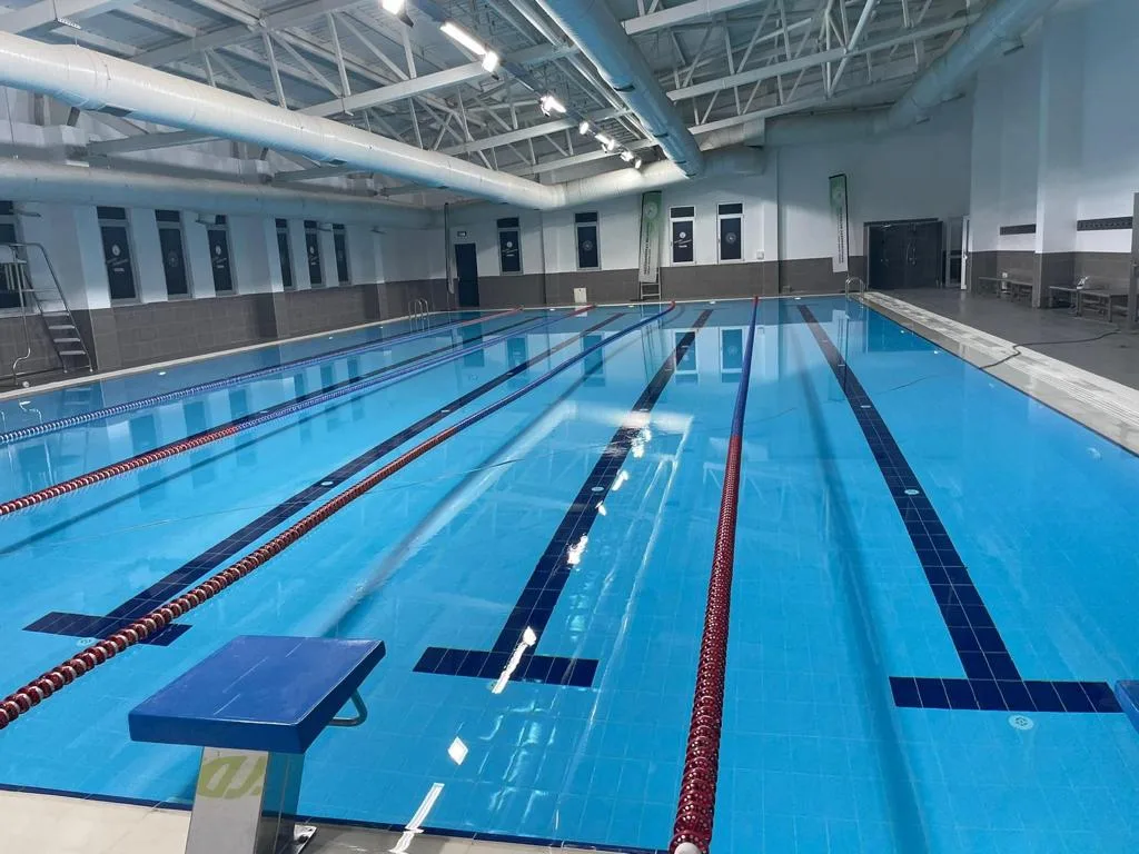 Küçükköy Yüzme Havuzu ve Fitness Merkezi — Yüzme Havuzları, Gaziosmanpaşa · fotoğraf 1
