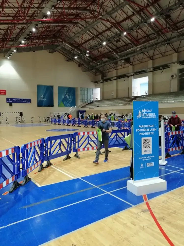 Spor İstanbul — Yüzme Havuzları, Fatih · fotoğraf 3