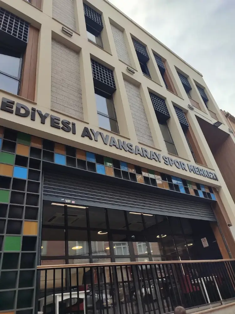 Ayvansaray Spor Merkezi — Yüzme Havuzları, Fatih · fotoğraf 2
