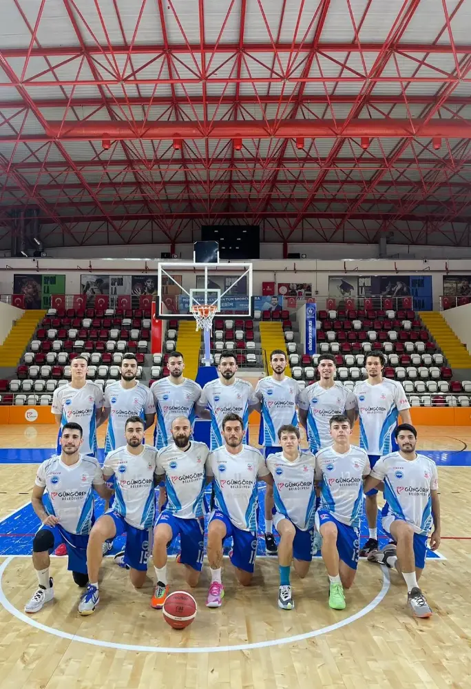 Güngören Belediyesi Spor Kompleksi — Yüzme Havuzları, Güngören · fotoğraf 3