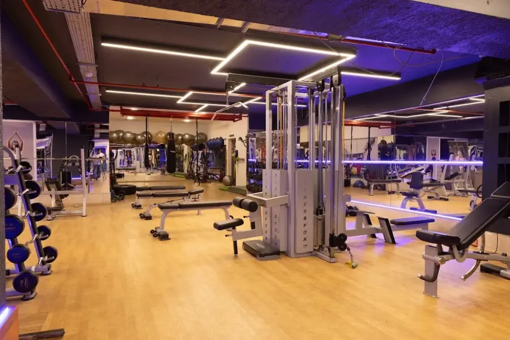 Rox Fitness & Swimming pool — Yüzme Havuzları, Güngören · fotoğraf 2