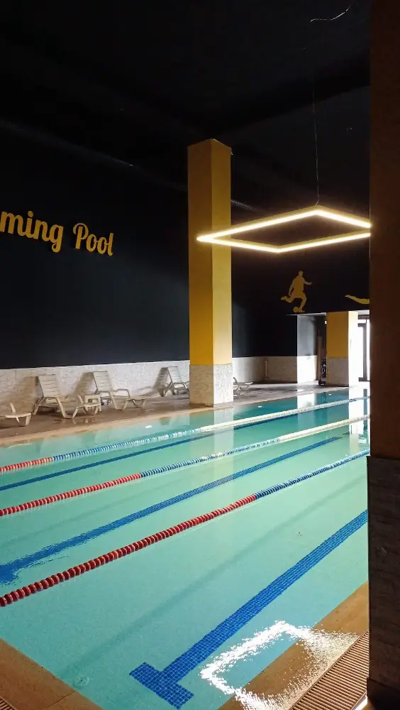 Gym City Spor ve Yaşam Merkezi — Yüzme Havuzları, Güngören · fotoğraf 2