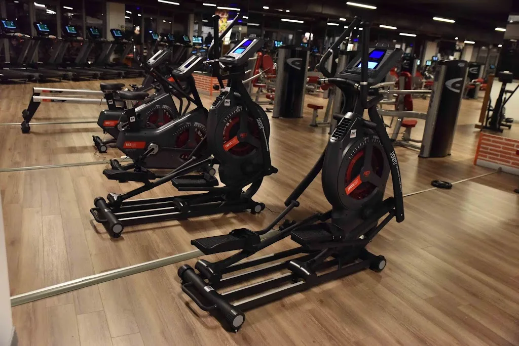 Fit216 Sports Club & SPA — Yüzme Havuzları, Kadıköy · fotoğraf 1