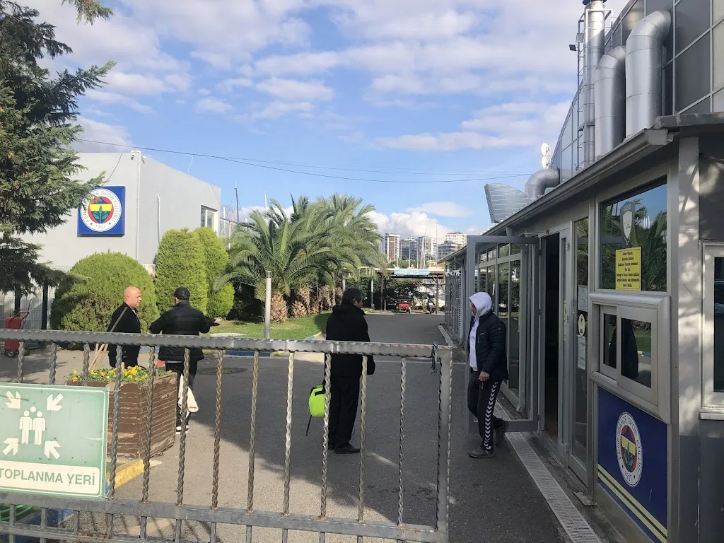 Fenerbahçe Spor Kulübü Vefa Küçük Yuzme Havuzu — Yüzme Havuzları, Kadıköy · fotoğraf 1