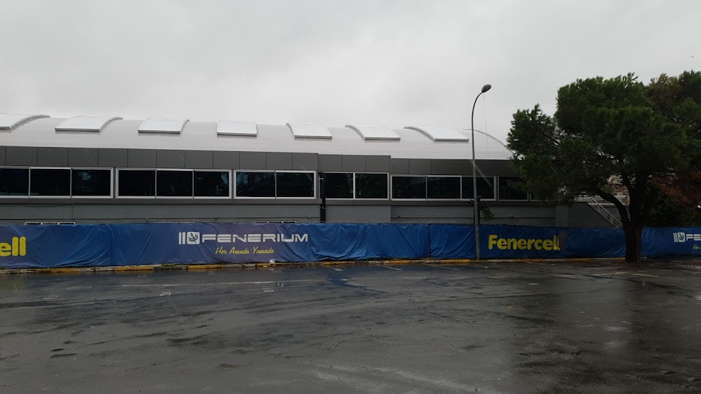 Fenerbahçe Spor Kulübü Vefa Küçük Yuzme Havuzu