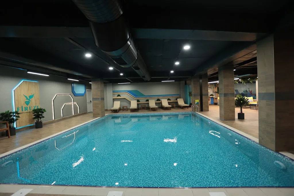 Firuze Hamam Havuz Spa Fitness (bayan bölümü kapanış saati 22:00) (Erkek bölümü kapanış saati 23:00) — Yüzme Havuzları, Kartal · fotoğraf 1