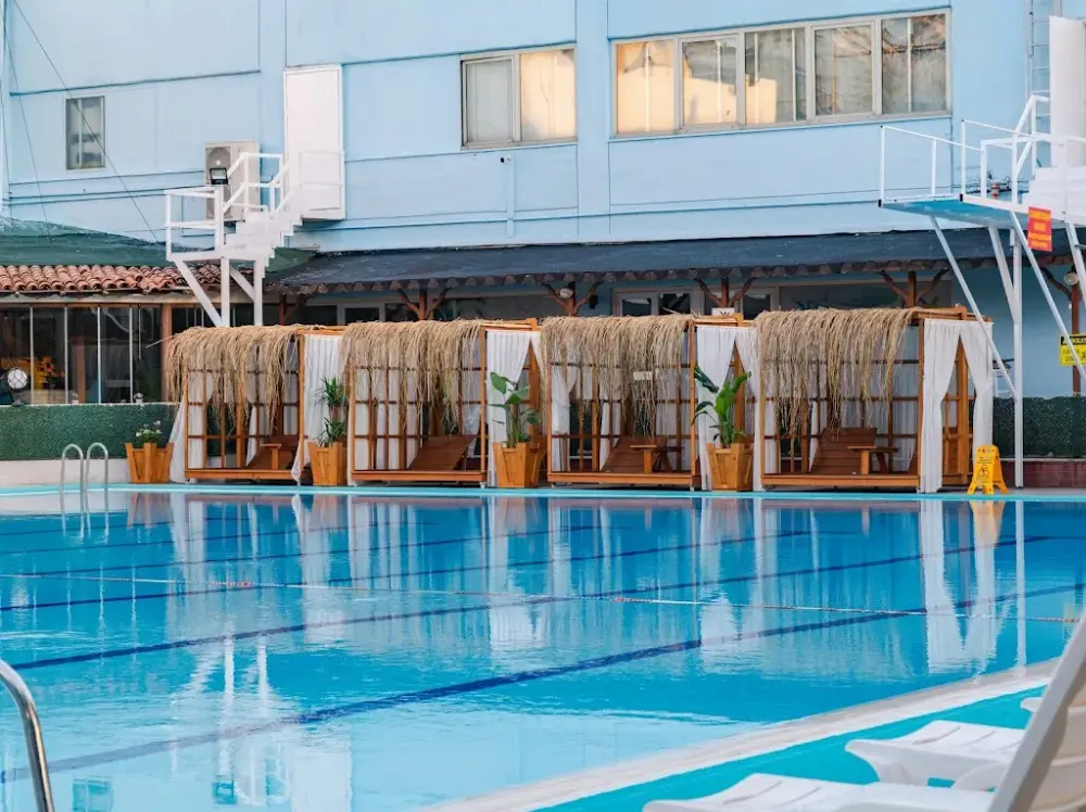 New Karayemiş Havuz & Restaurant — Yüzme Havuzları, Kartal · fotoğraf 3