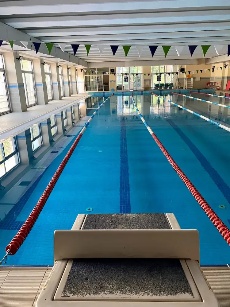 Poseidon Yüzme Kulübü Kartal İstek Uluğbey Okulu — Yüzme Havuzları, Kartal · fotoğraf 2