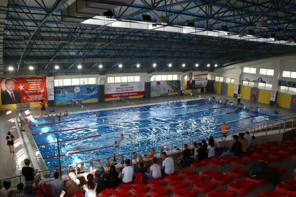 YAKACIK İTO SPOR SALONU — Yüzme Havuzları, Kartal · fotoğraf 4