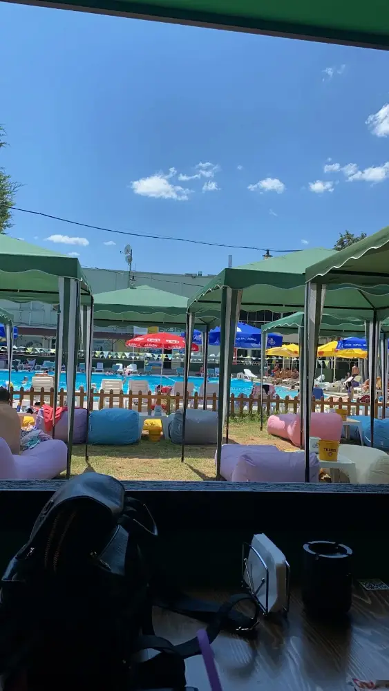 BURAK SEZGİN YÜZME KULÜBÜ — Yüzme Havuzları, Maltepe · fotoğraf 3