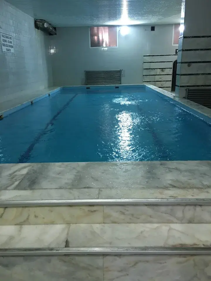 Maltepe Olimpiyat Yüzme Havuzu Sauna ve Banyo — Yüzme Havuzları, Maltepe · fotoğraf 2