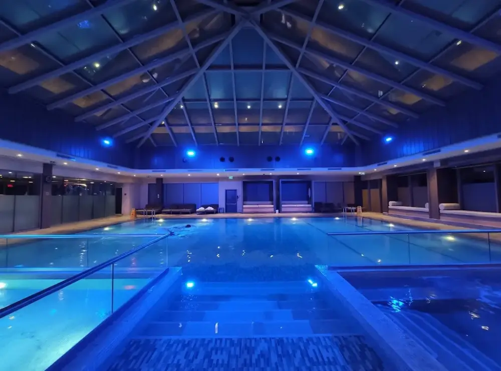 Renaissance Istanbul Polat Bosphorus Hotel — Yüzme Havuzları, Beşiktaş · fotoğraf 3