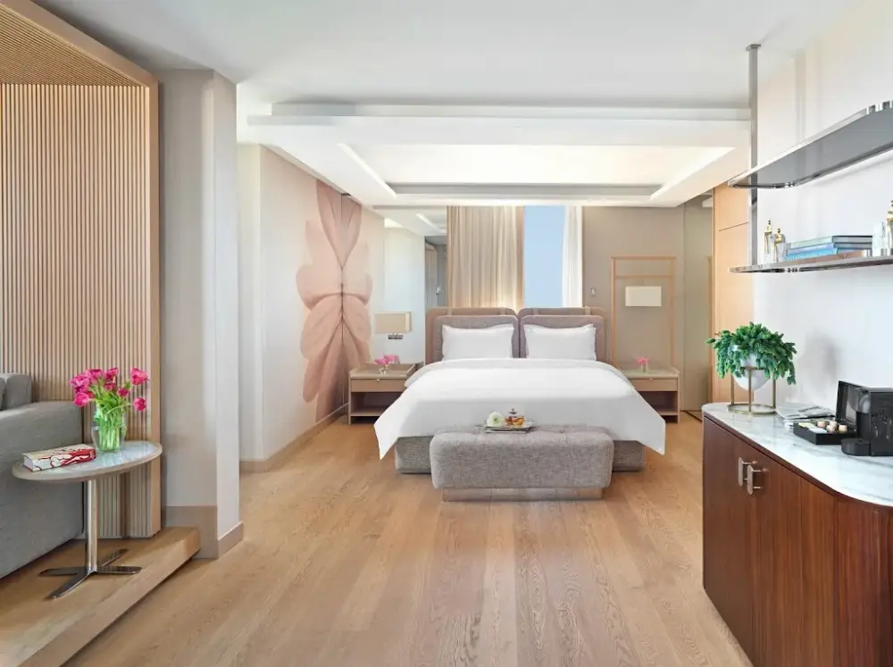 Mövenpick Hotel Istanbul Bosphorus — Yüzme Havuzları, Beşiktaş · fotoğraf 2