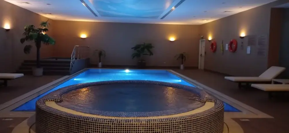 MERCURE ISTANBUL ALTUNIZADE — Yüzme Havuzları, Üsküdar · fotoğraf 2