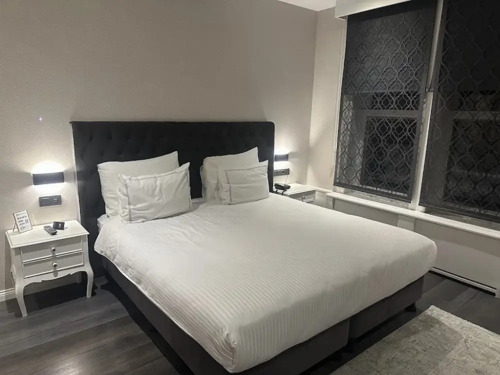 Loop Hotel Bosphorus İstanbul — Yüzme Havuzları, Beyoğlu · fotoğraf 4
