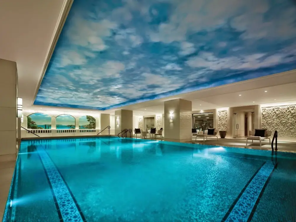 Shangri-La Bosphorus İstanbul — Yüzme Havuzları, Beşiktaş · fotoğraf 3