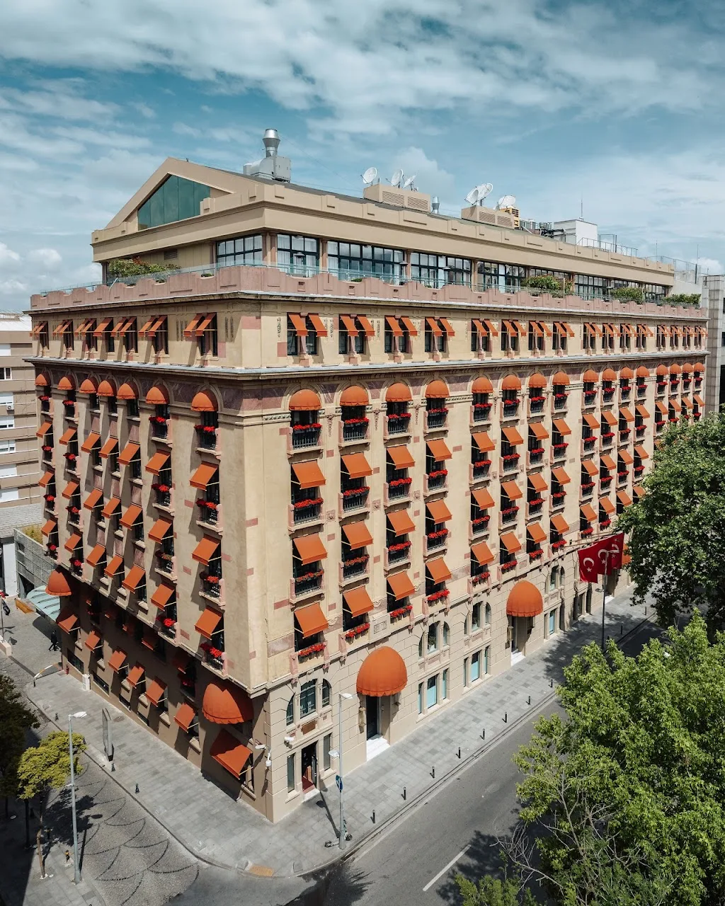 Park Hyatt Istanbul - Maçka Palas — Yüzme Havuzları, Şişli · fotoğraf 1