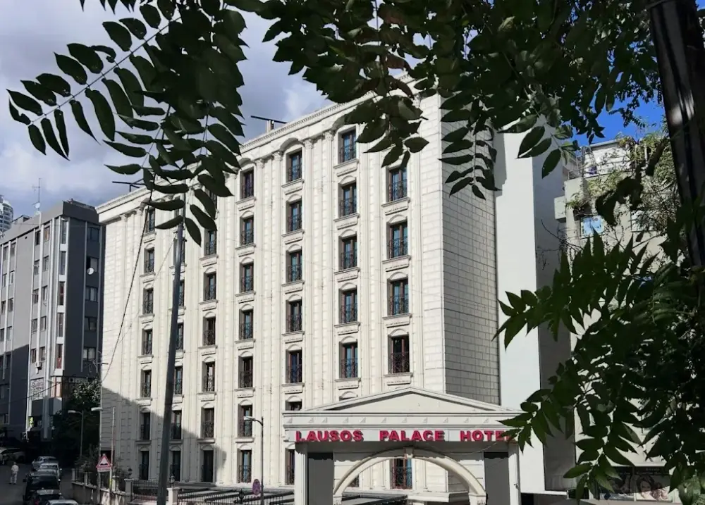 Lausos Palace Hotel Şişli — Yüzme Havuzları, Şişli · fotoğraf 3