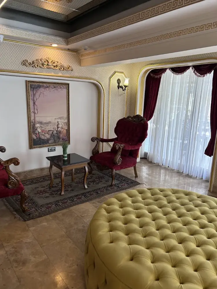 Lausos Palace Hotel Şişli — Yüzme Havuzları, Şişli · fotoğraf 4