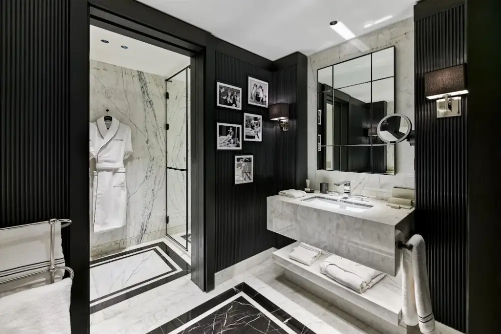 Vakko Hotel And Residence — Yüzme Havuzları, Şişli · fotoğraf 3
