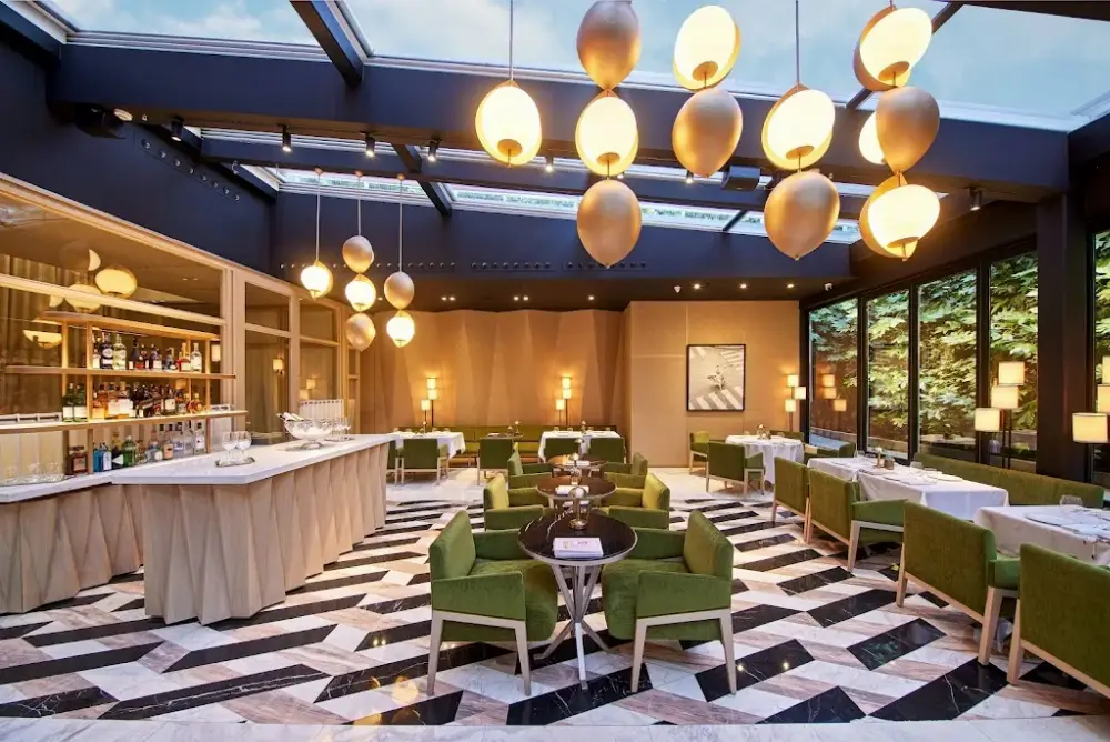Vakko Hotel And Residence — Yüzme Havuzları, Şişli · fotoğraf 4