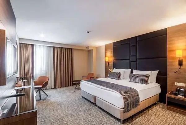 TRYP by Wyndham Istanbul Sisli — Yüzme Havuzları, Şişli · fotoğraf 4