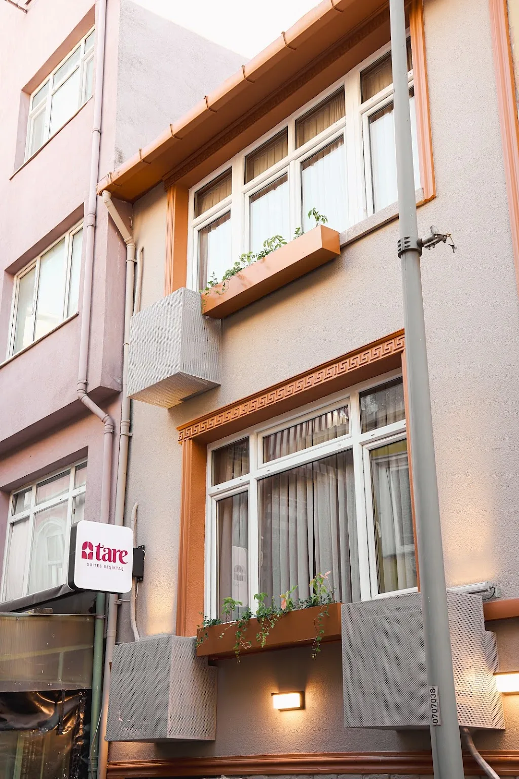 Tare Suites Beşiktaş — Yüzme Havuzları, Beşiktaş · fotoğraf 1