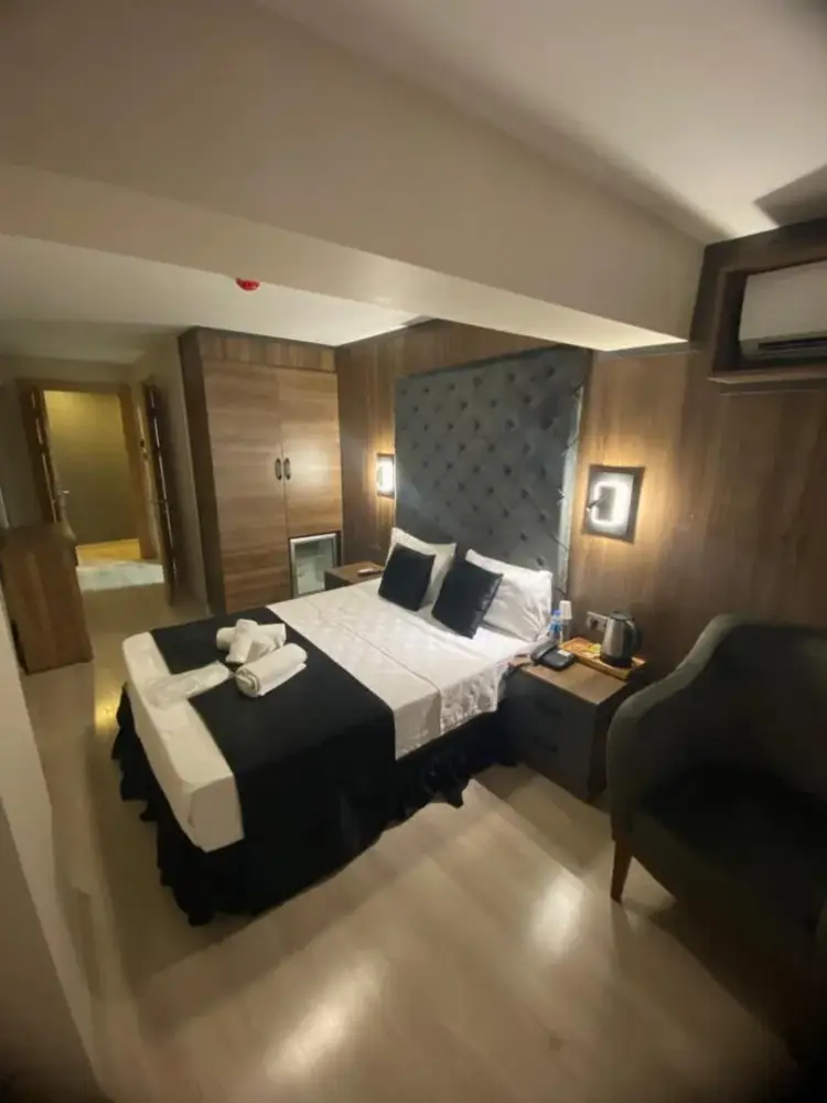 Diamond Nişantaşı Hotel — Yüzme Havuzları, Şişli · fotoğraf 2
