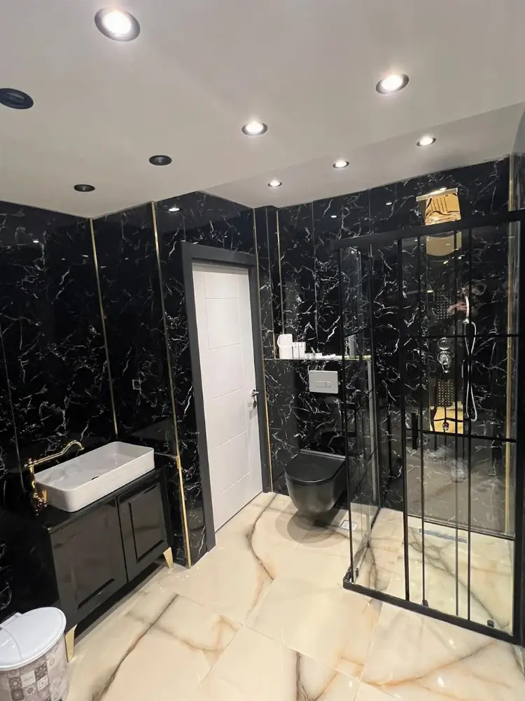 Demirtaş Palace Vip Hotel — Yüzme Havuzları, Beşiktaş · fotoğraf 4