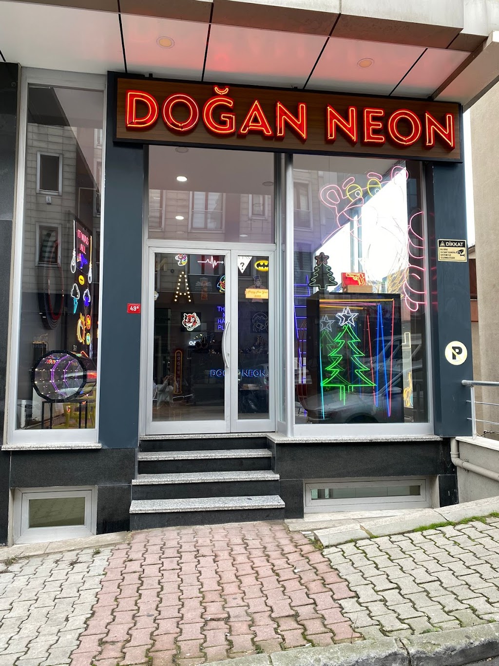 Doğan Neon ve Reklamcılık