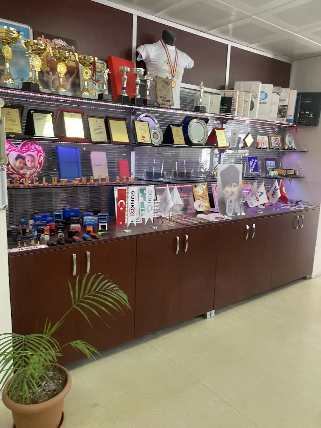 GÜÇLÜ MATBAA — Reklam Ajansları, Kartal · fotoğraf 1