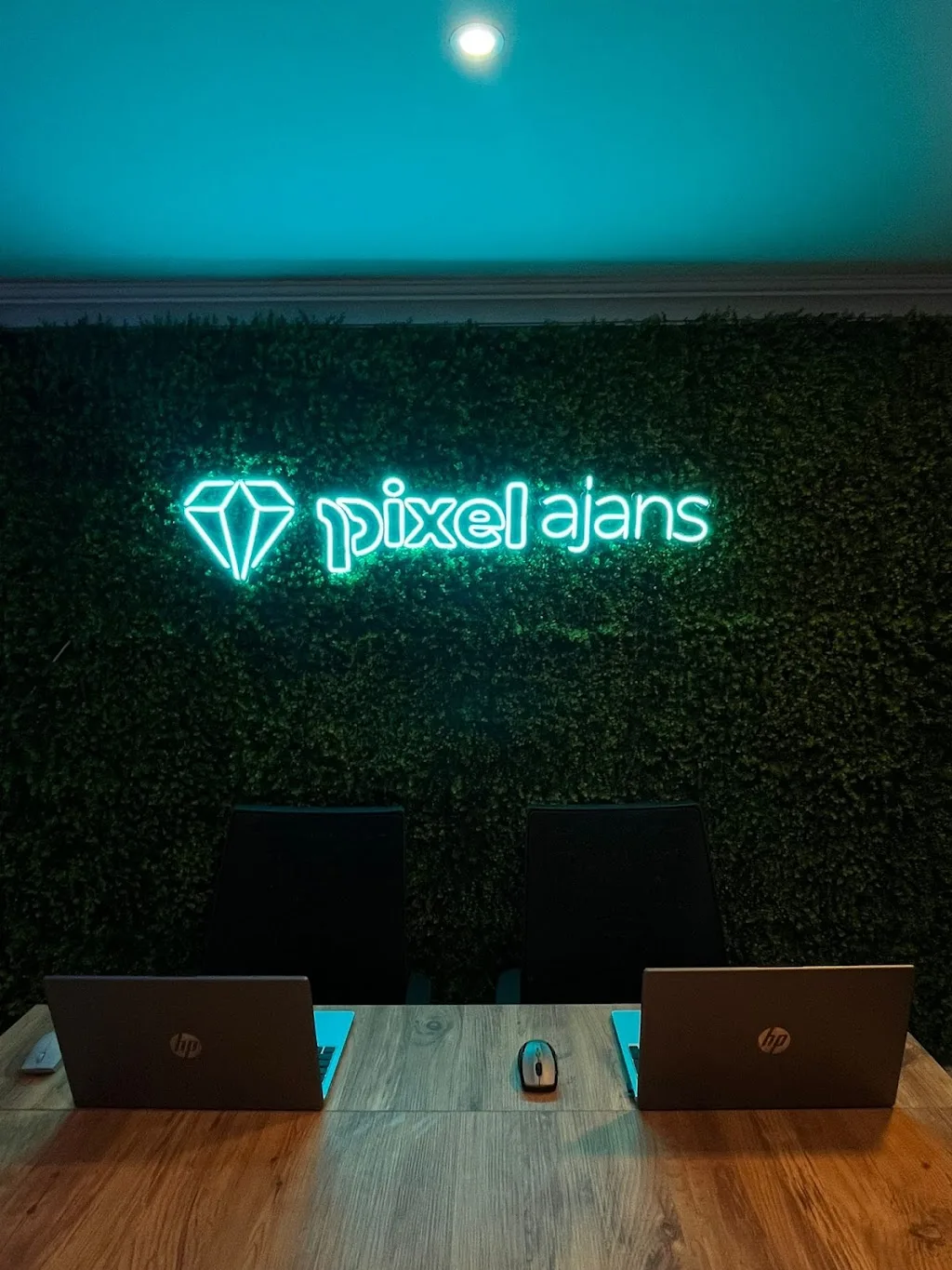 Pixel Ajans | Dijital Reklam Ajansı | Web Site Tasarımı — Reklam Ajansları, Esenyurt · fotoğraf 1