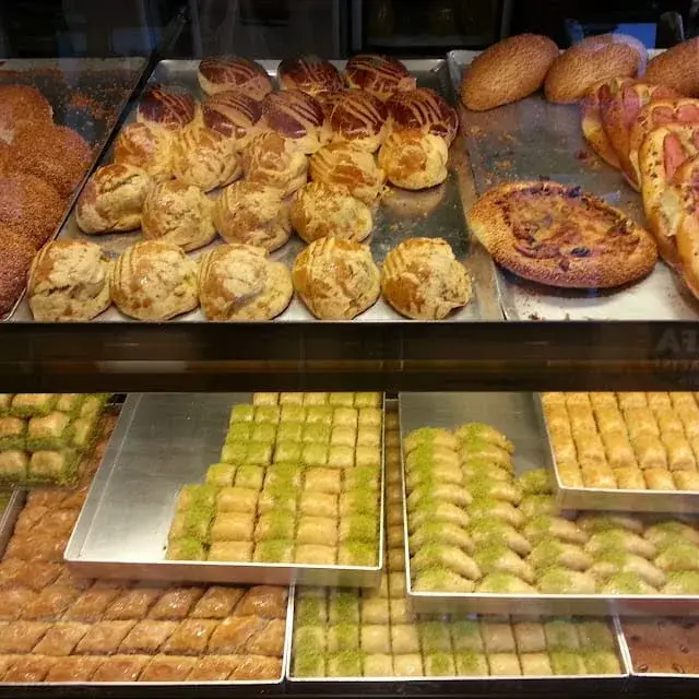 Akyol Pastanesi Kağıthane — Pastaneler, Kağıthane · fotoğraf 2