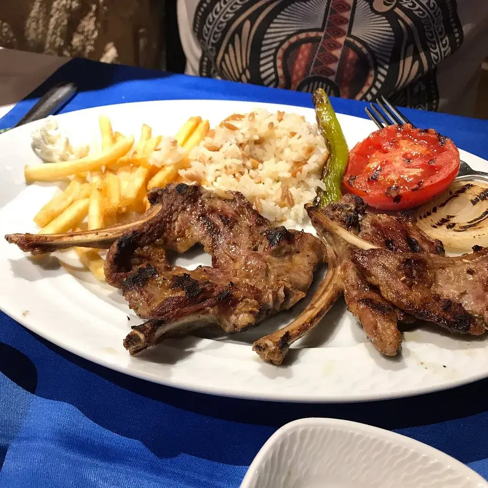 Aynalı Restaurant &amp; Cafe Muratpaşa — Akdeniz mutfağı, Muratpaşa · fotoğraf 2