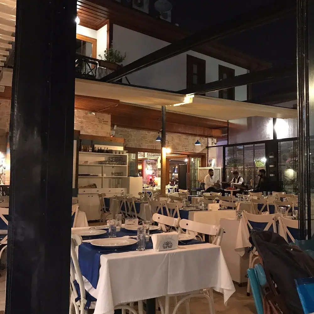 Aynalı Restaurant &amp; Cafe Muratpaşa — Akdeniz mutfağı, Muratpaşa · fotoğraf 3