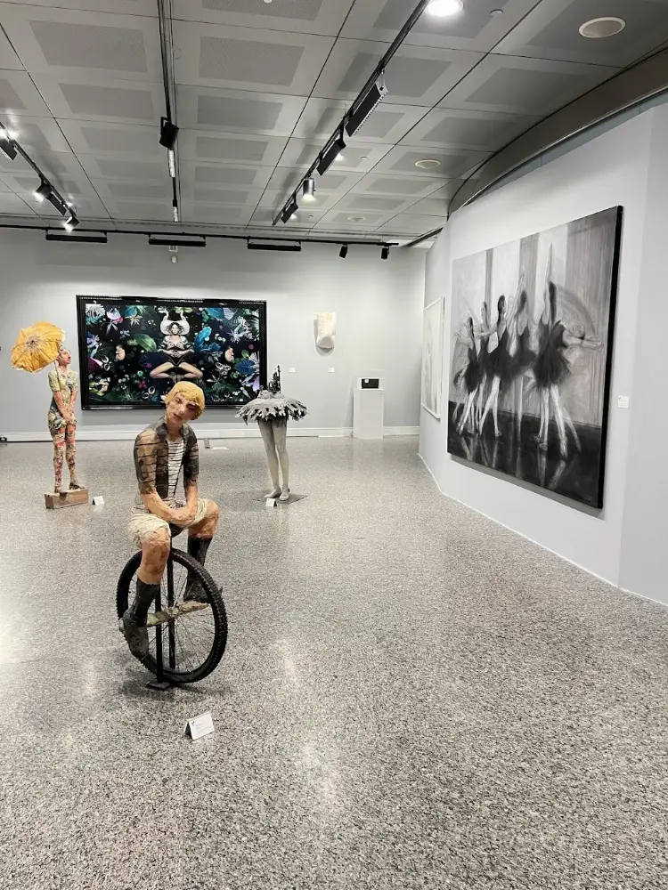 İş Sanat Kibele Sanat Galerisi — Sergiler, Beşiktaş · fotoğraf 2